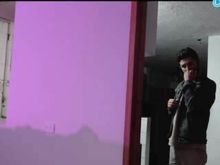 Secretclause212 live cam preview