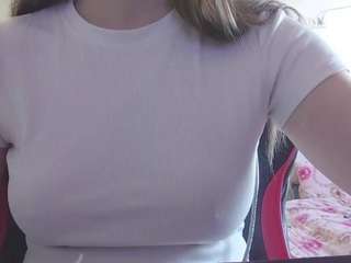 MichaelaDuncan live cam preview