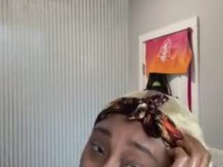 laylared webcam model