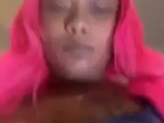 LaylaRed's Live Sex Cam Show