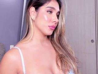 taniafernandez Live Webcam on CamSoda