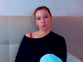 kiraromeroma webcam