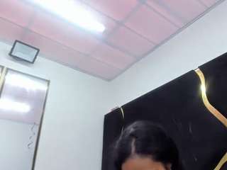 nikkitorresss69 webcam