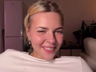 RachalRicherds live cam preview