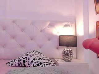 zoee-Evanss