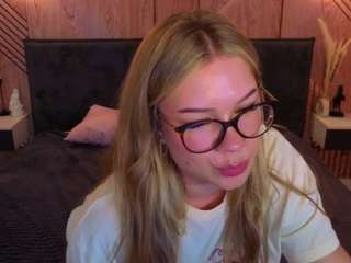 Alessia-Lee5