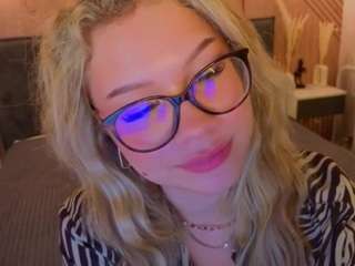 Alessia-Lee5