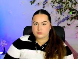 lola-fly live cam preview