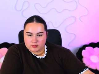 lola-fly live cam preview