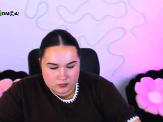 lola-fly live cam preview