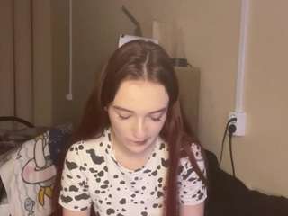 AdenaHarens live cam preview