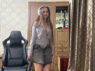 Emily live cam preview