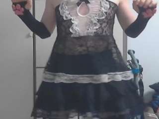 MilesFemboy25 live cam preview