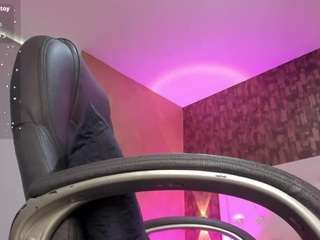 le modèle vanessakisses est en webcam porno dans un show sur le site camsoda, il possède les tags suivants: anal toys,average,brown eyes,brown hair,dirty talk,orgasm,small tits,hd