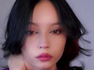 le modèle wenveillette est en webcam porno dans un show sur le site camsoda, il possède les tags suivants: big tits,black hair,brown eyes,no drinking,normal,smoking,teen 18,young adult,hd