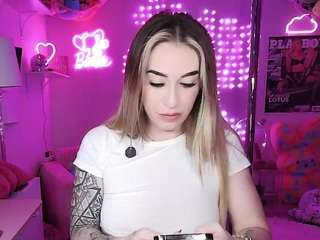 laurenlotus-official