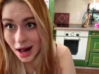 MitziMasino live cam preview