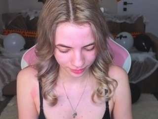 vivienn-rose's live room