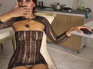 melany-ebony