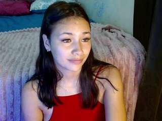 adalind2005 live cam preview