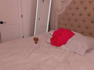 queen-sofie Live Webcam on CamSoda