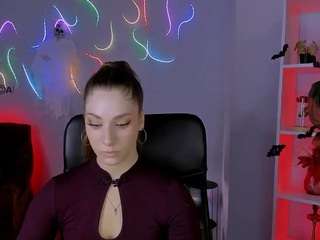 lara-nair