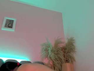 bellaanddominick's live room
