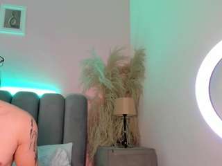 BellaAndDominick live cam preview