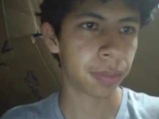 carlosalbert02 live cam
