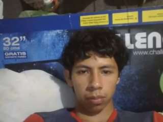 CarlosAlbert02 live cam preview