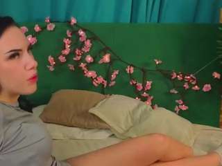 EsmePage live cam preview