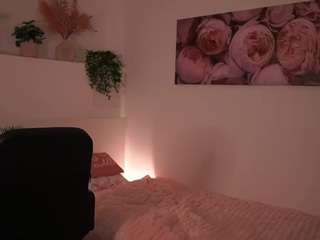 OliviaMoretti live cam preview