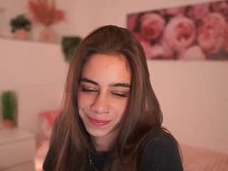 OliviaMoretti live cam preview