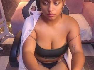 ZayaBoobs