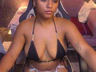ZayaBoobs