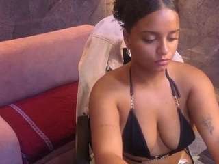 ZayaBoobs