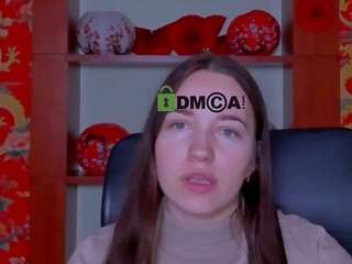 daisy-charm live cam preview