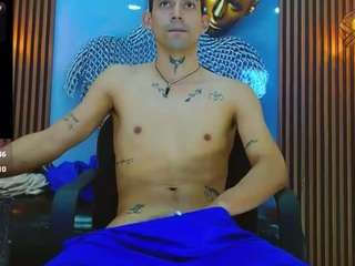 DarkHuntter live cam preview