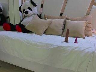 naomy-makani live cam preview