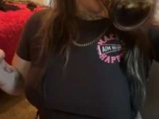 RoyalqueenB69 live cam preview