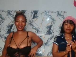 CreamyCookie626 live cam preview