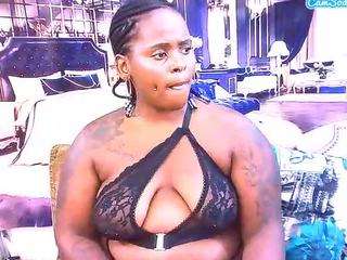ebonynakedqueen