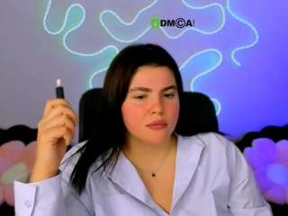 alma-lucky