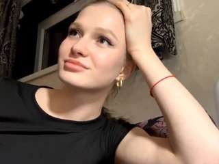 le modèle roseannyaney est en webcam porno dans un show sur le site camsoda, il possède les tags suivants: ahegao,sex toys,muscle,naked,natural,nature,nipple piercings,no drinking,normal,pov,public,sexy,anal,skinny,smoking,solo show,spanking,squirt,squirter,strip