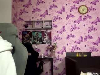 AdenaWernsman live cam preview