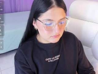 Celesttee-21's cam show statistics and live stream
