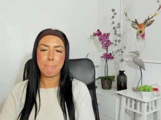 LauraCharm