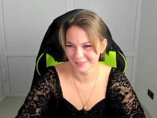 elliecloudie