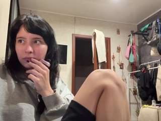 Mayolapegler's cam show statistics and live stream