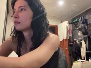 MayolaPegler live cam preview